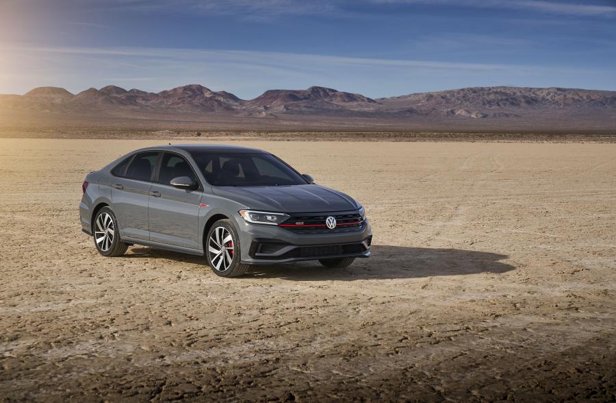  Volkswagen Jetta GLI S 2019 года  (NA) (фото 13 из 40)